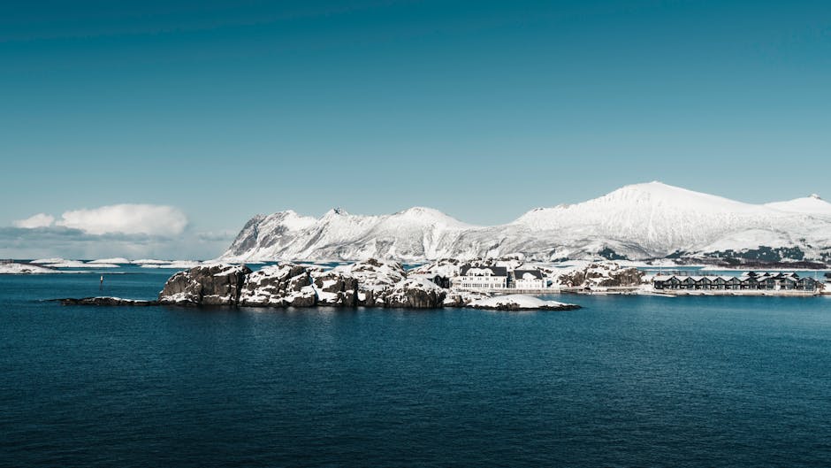 Arctic Resorts With Infinity Snow Views