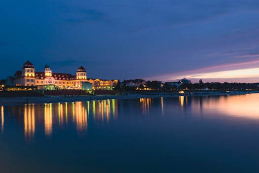 Honeymoon Hotels With Scenic Sunset Horizons