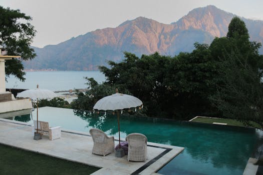 Honeymoon Villas With Infinity Pools Facing the Sea