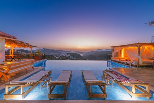 Jungle Villas With Infinity Pools Above the Trees
