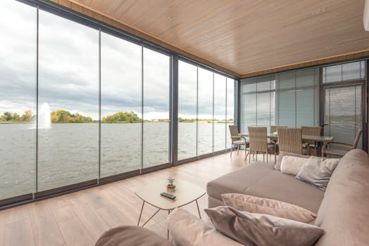 Lake Villas With Elegant Wooden Designs