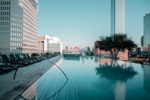 Luxury City Hotels With Infinity Rooftop Pools