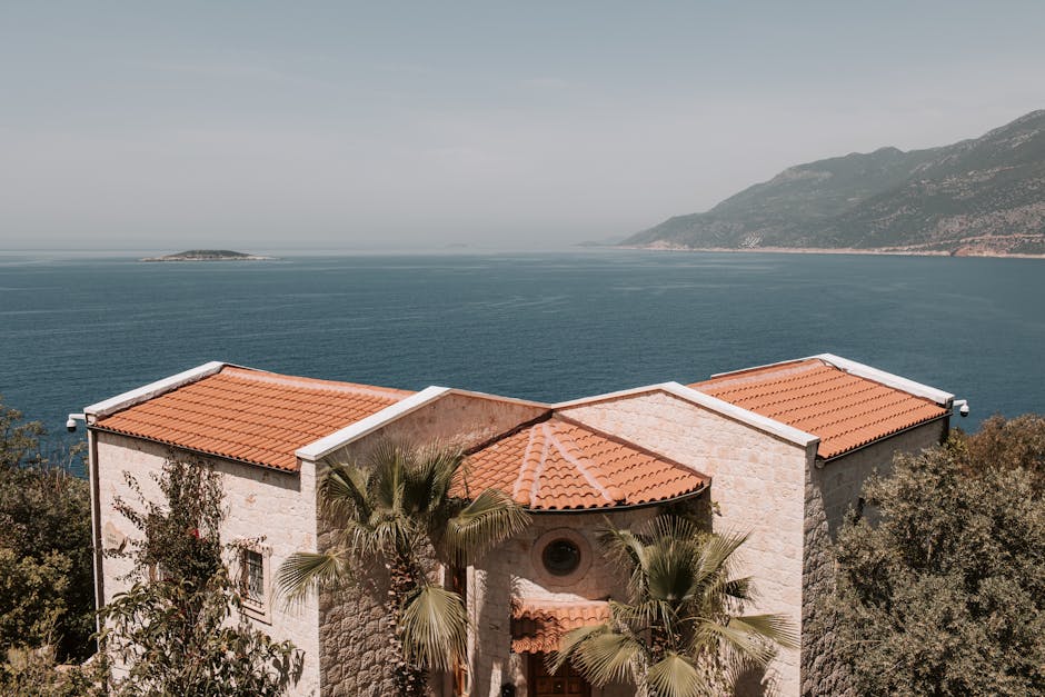 Luxury Coastline Villas With Scenic Sea Horizons
