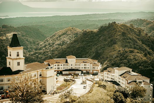 Luxury Forest Retreats With Beautiful Valley Views