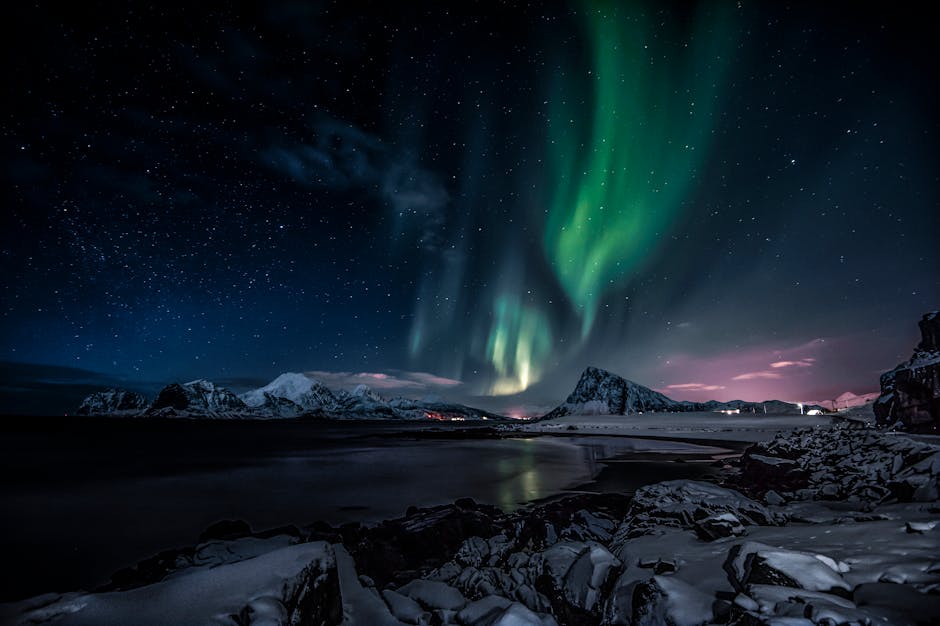 Luxury Glass Dome Resorts With Aurora Night Views