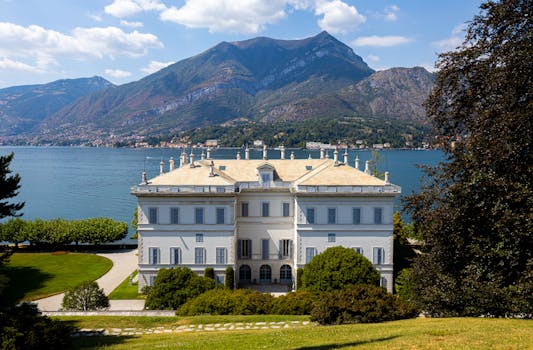 Luxury Lake Villas Perfect for Romantic Travel