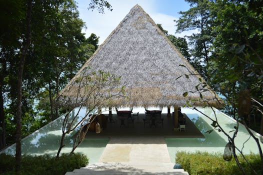 Luxury Nature Retreats Surrounded by Jungle Beauty