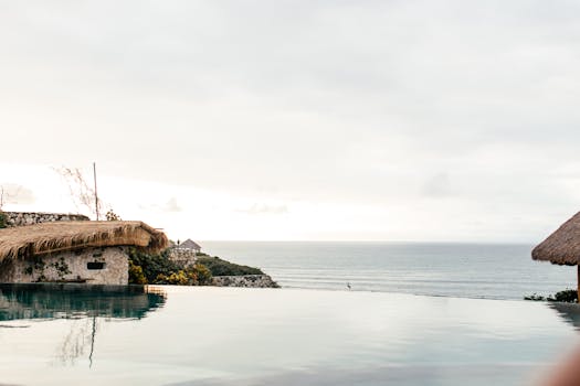 Luxury Nomad Hotels With Infinity Horizon Pools