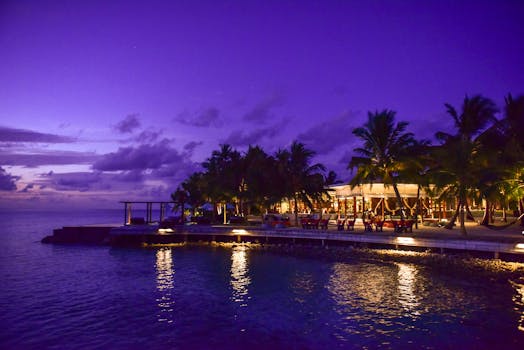 Luxury Romantic Resorts With Elegant Ocean Suites