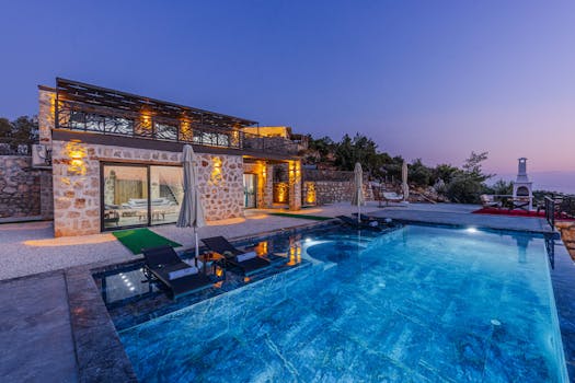 Romantic Villas With Elegant Infinity Pools